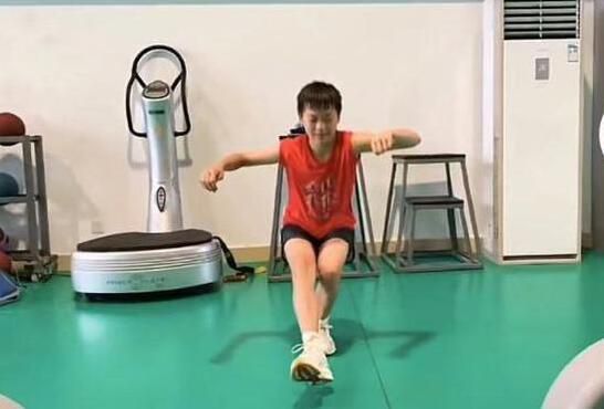 丰满秘书3伦理